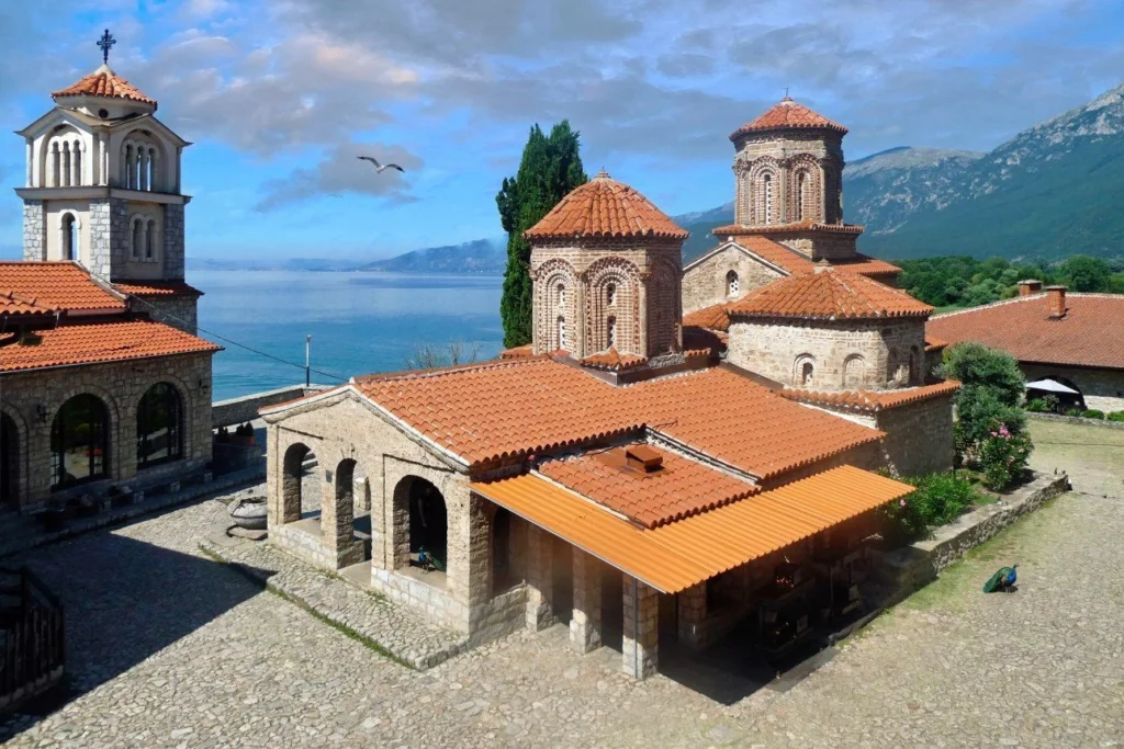 Monastery-Saint-Naum www.taxiskopjeblackcar.com Webp